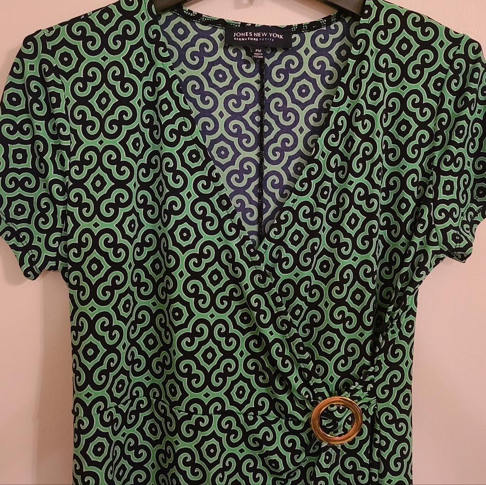 JNY | Dress, Petite, Faux-Wrap, Cap-Sleeve, Clover Spiral, (Green/Blue) - PM